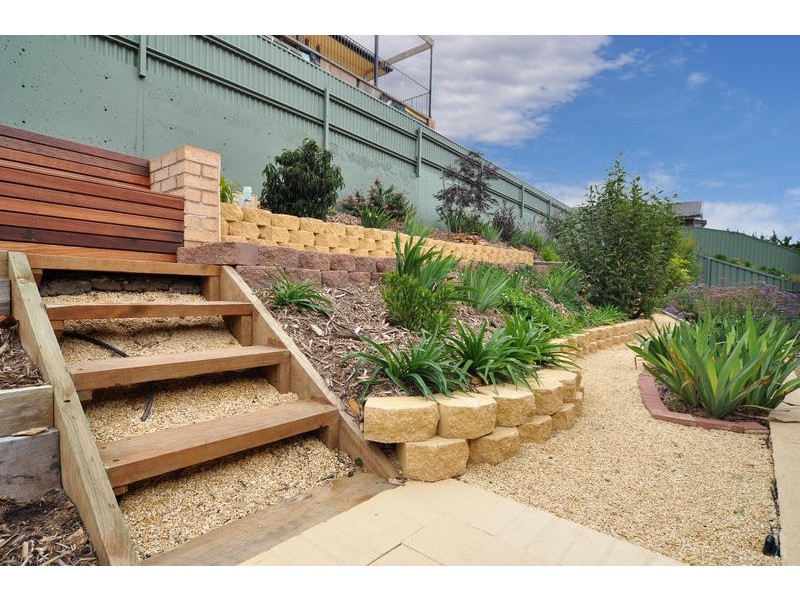 6 Hillside Court, Aberfoyle Park SA 5159