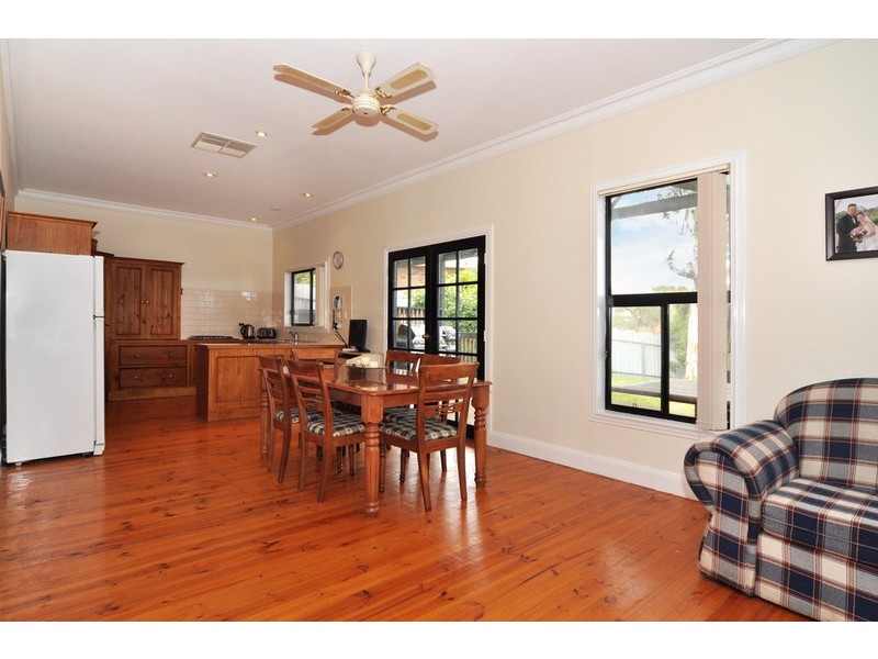 42 Woodlea Drive, Aberfoyle Park SA 5159