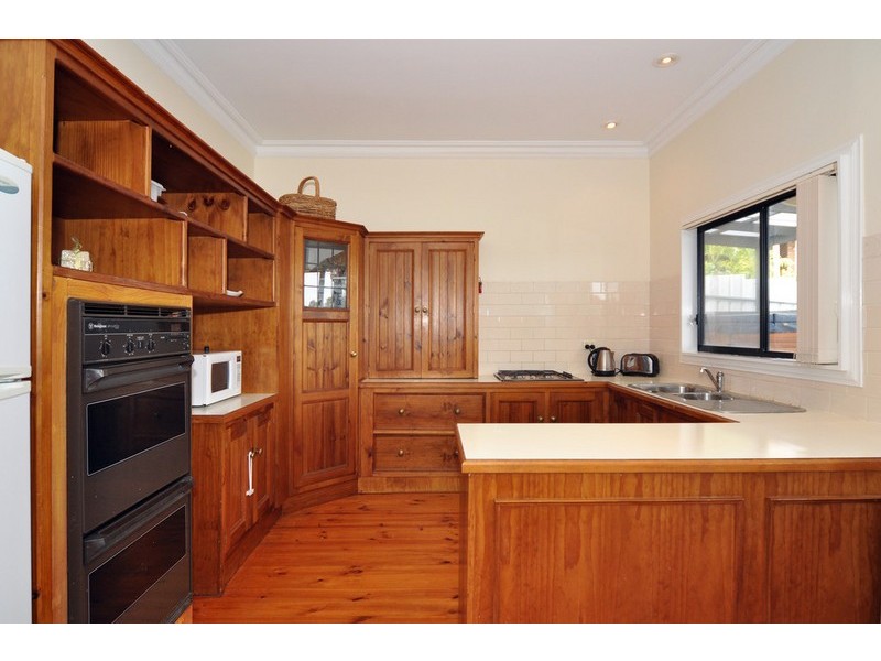 42 Woodlea Drive, Aberfoyle Park SA 5159