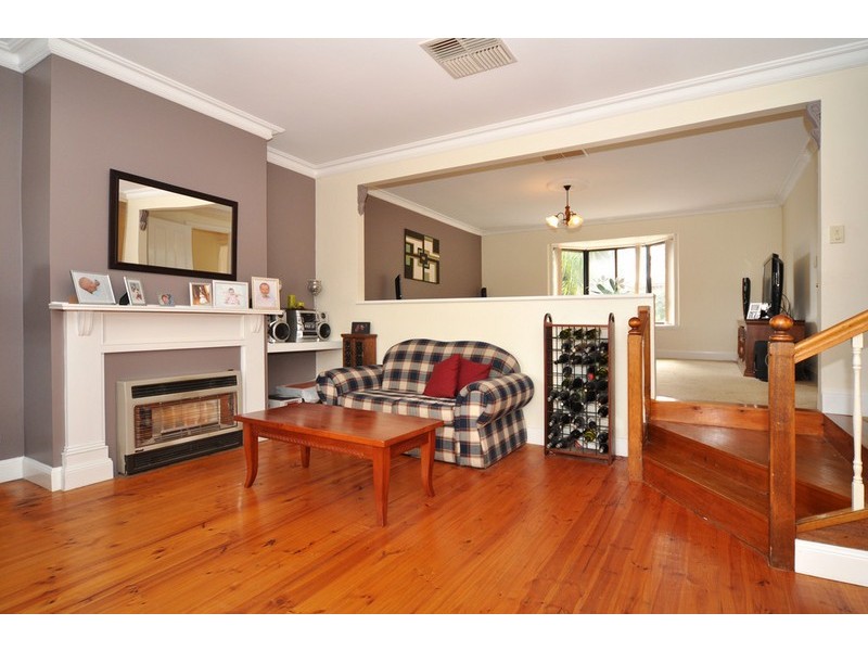 42 Woodlea Drive, Aberfoyle Park SA 5159