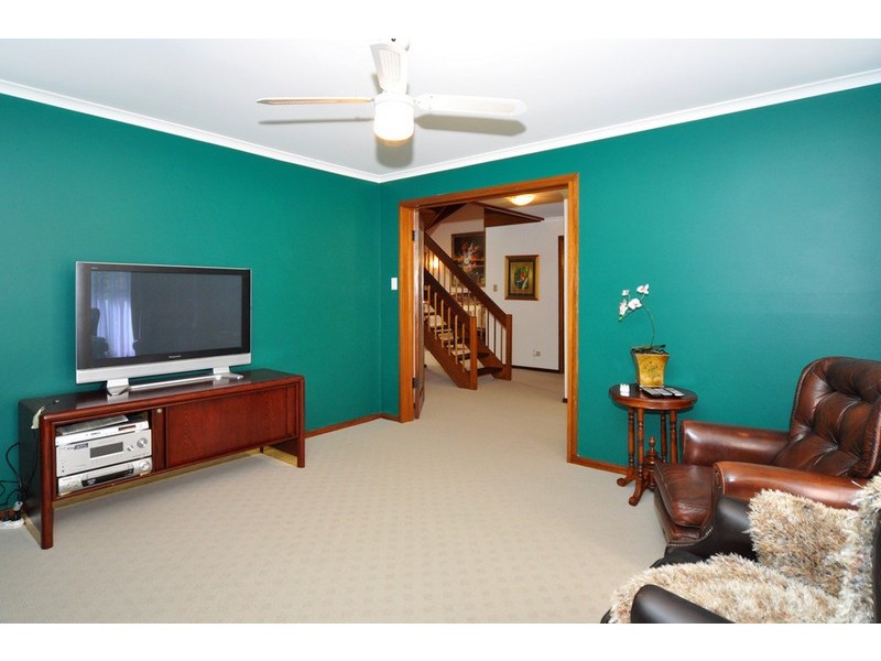 10 Elura Court, Flagstaff Hill SA 5159