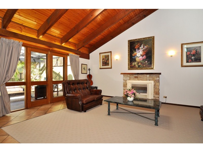 10 Elura Court, Flagstaff Hill SA 5159