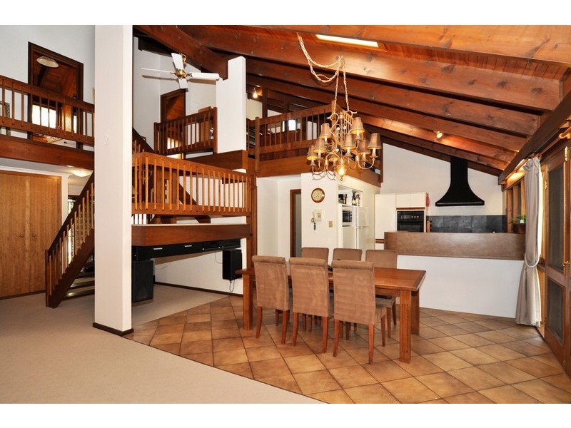 10 Elura Court, Flagstaff Hill SA 5159