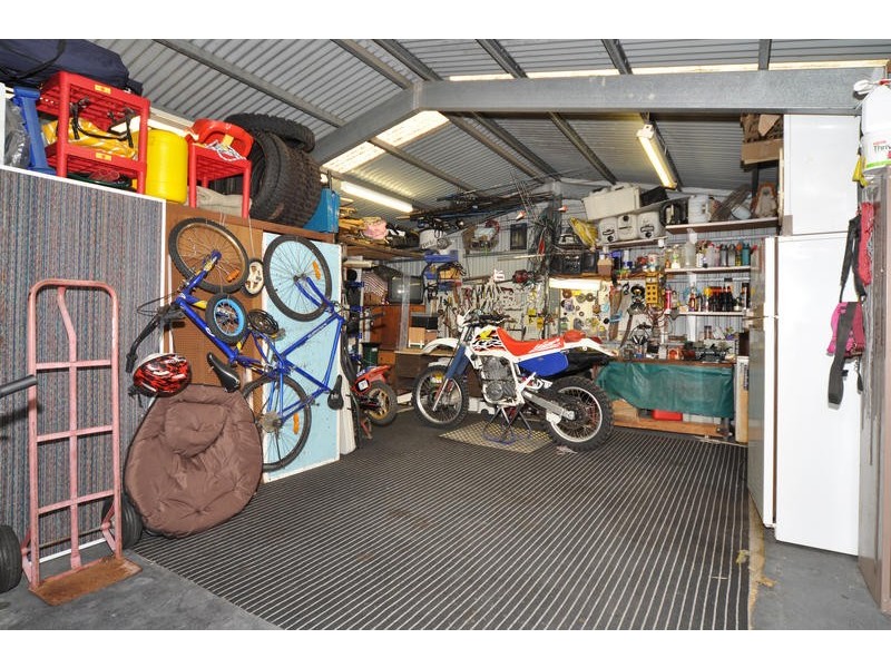 50 Dunalbyn Drive, Aberfoyle Park SA 5159