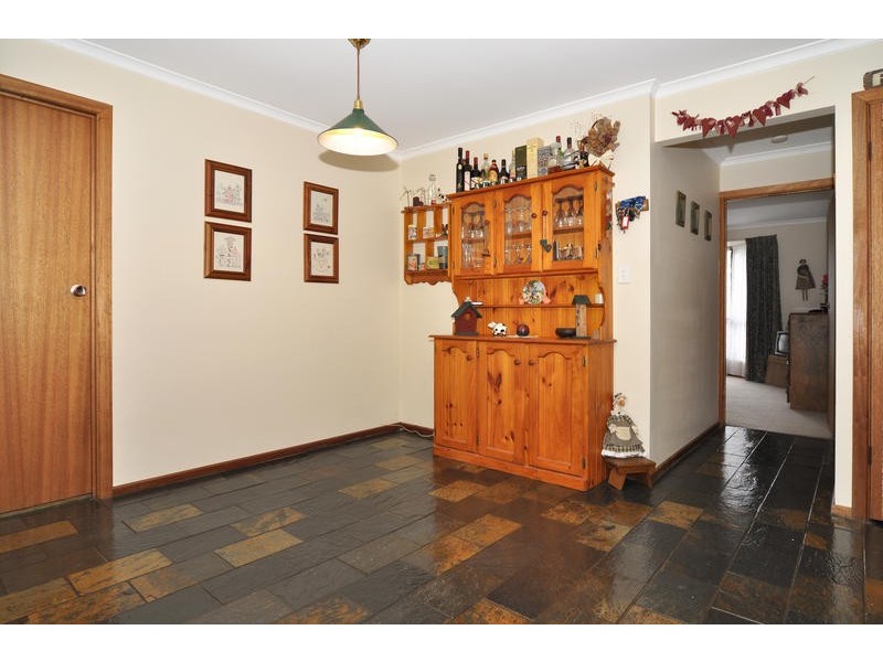 50 Dunalbyn Drive, Aberfoyle Park SA 5159