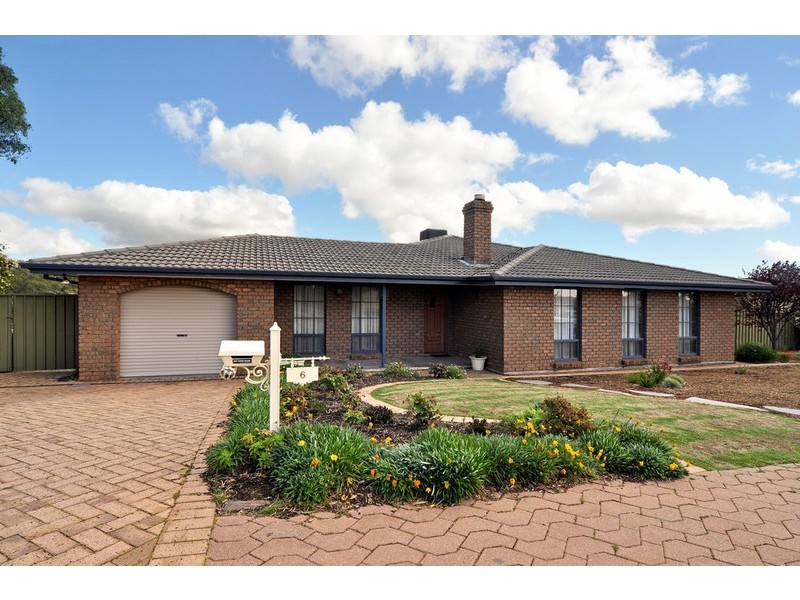 6 Monaco Circuit, Aberfoyle Park SA 5159