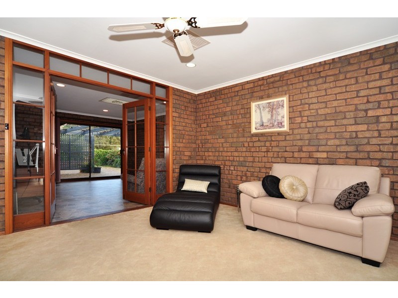 6 Monaco Circuit, Aberfoyle Park SA 5159