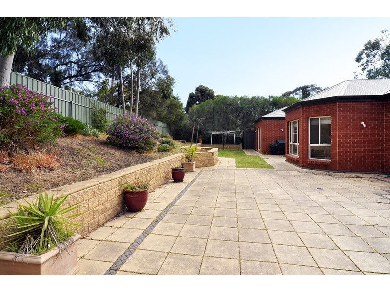 3 Cormorant Avenue, Flagstaff Hill SA 5159
