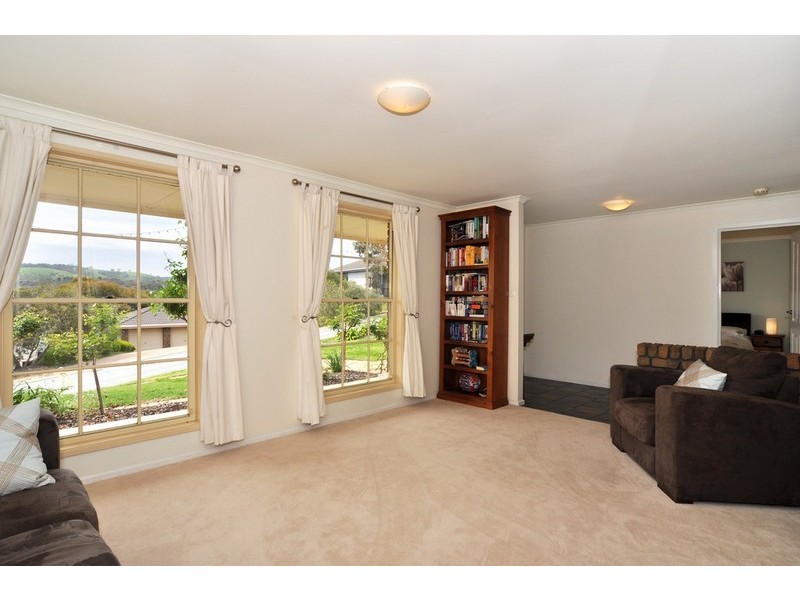 33 York Drive, Flagstaff Hill SA 5159