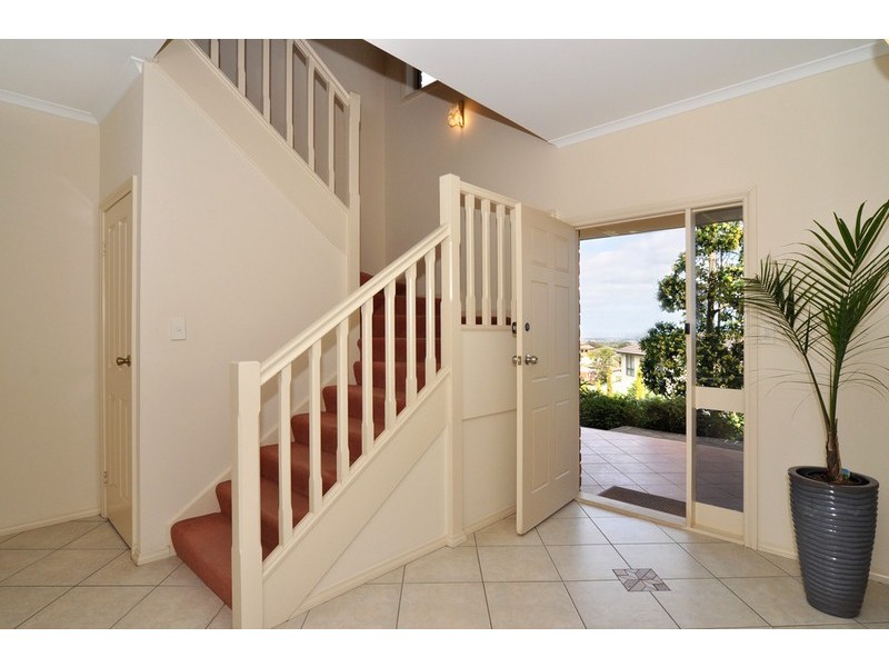 15 Highfield Drive, Aberfoyle Park SA 5159