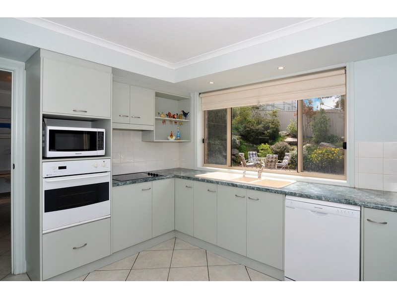 15 Highfield Drive, Aberfoyle Park SA 5159
