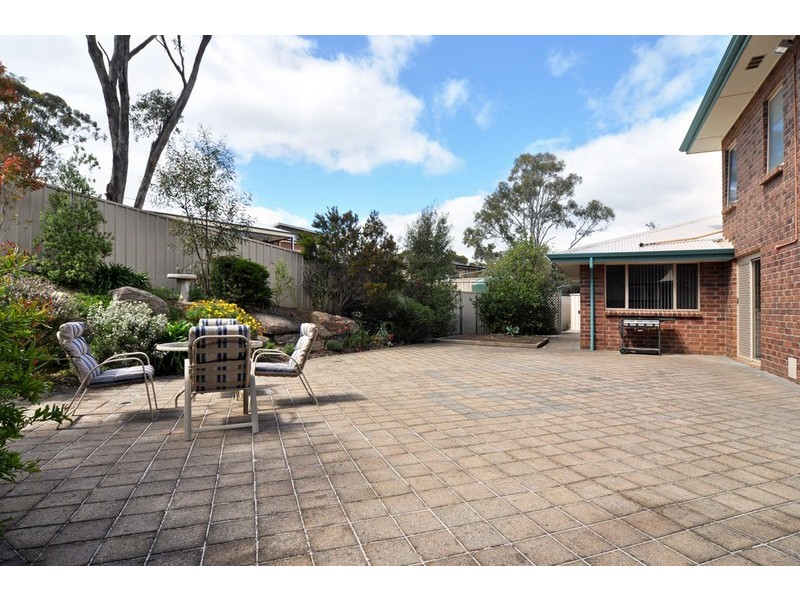 15 Highfield Drive, Aberfoyle Park SA 5159