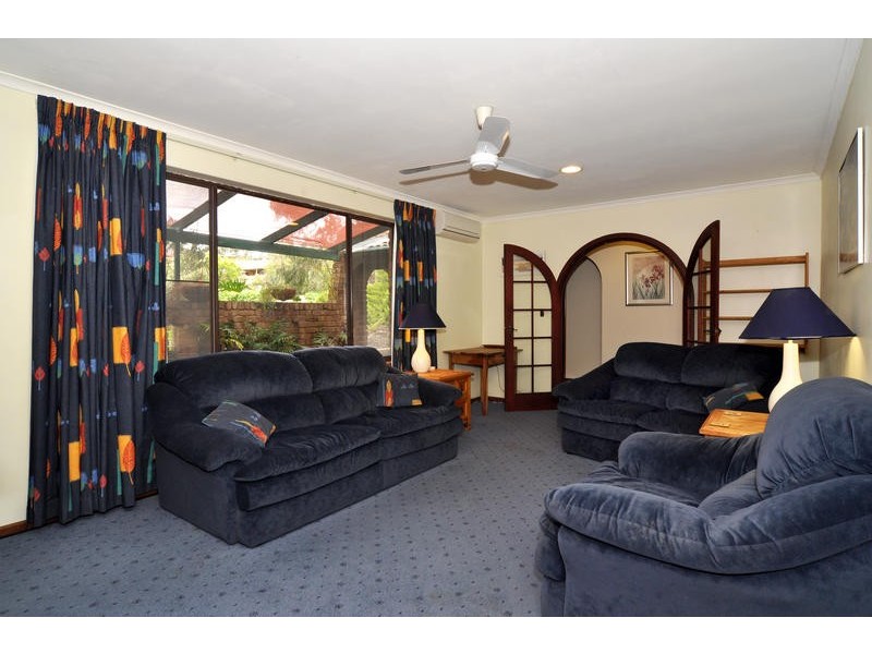 9 Gorelon Drive, Flagstaff Hill SA 5159