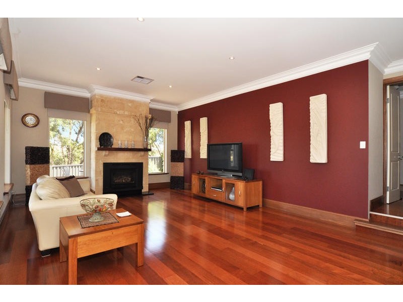 6 Lacebark Court, Flagstaff Hill SA 5159