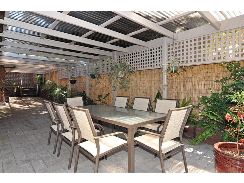 18 Songlark Grove, Flagstaff Hill SA 5159