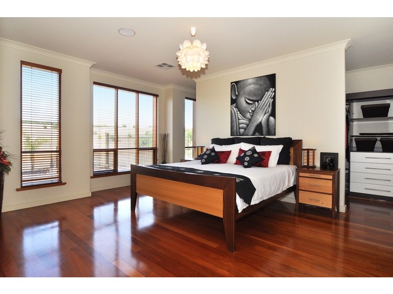 1 Coulter Street, Flagstaff Hill SA 5159