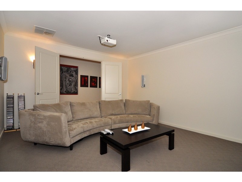 1 Coulter Street, Flagstaff Hill SA 5159