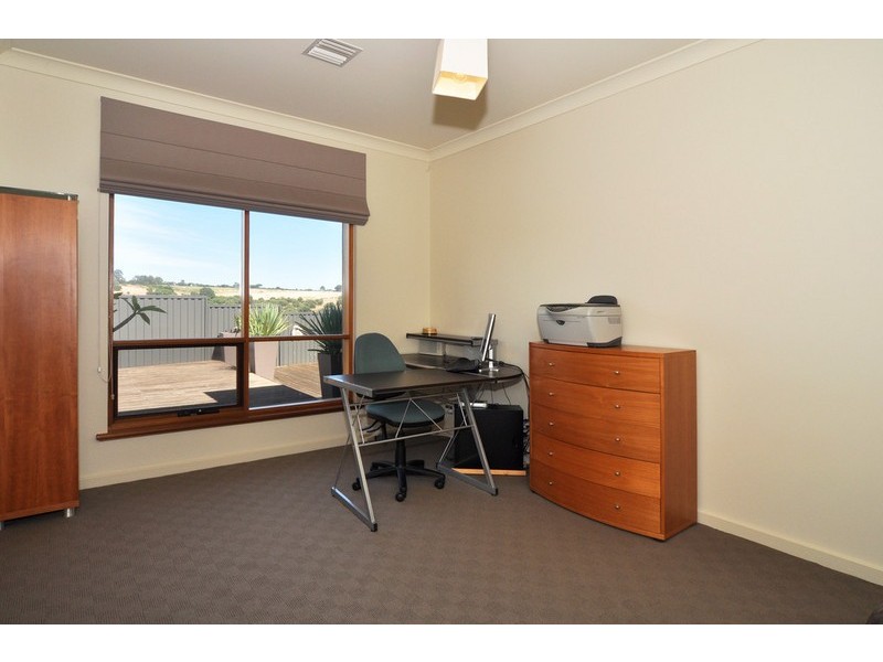 1 Coulter Street, Flagstaff Hill SA 5159