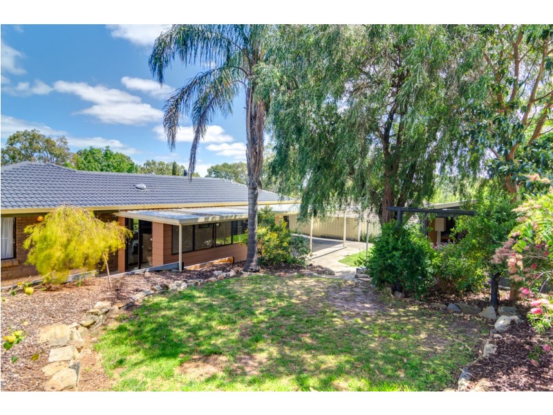 15 Campus Drive, Aberfoyle Park SA 5159