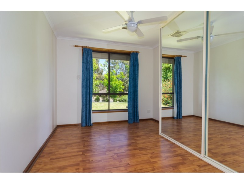 15 Campus Drive, Aberfoyle Park SA 5159