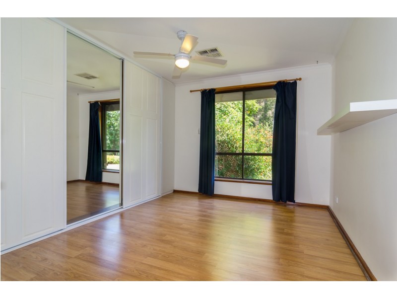 15 Campus Drive, Aberfoyle Park SA 5159