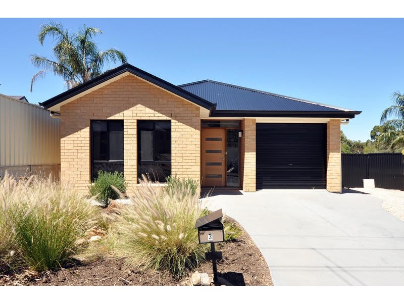 3 Beverley Street, Flagstaff Hill SA 5159