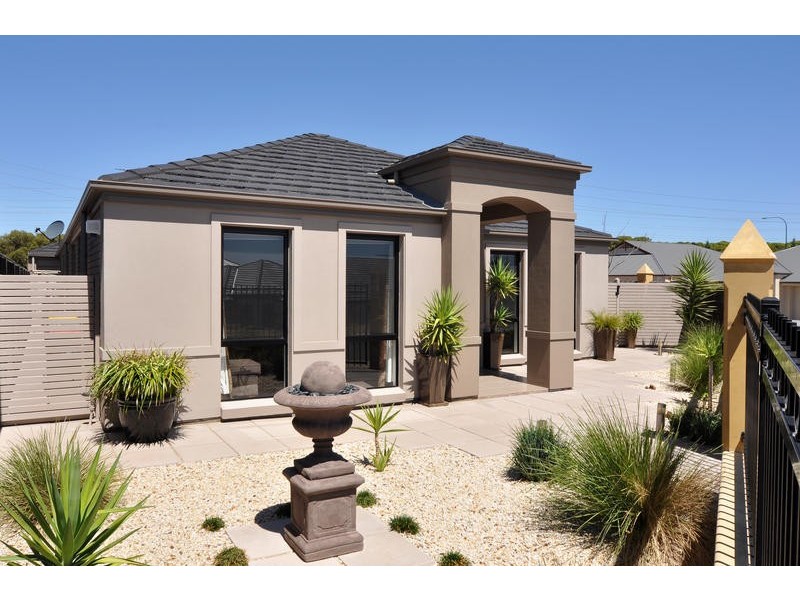 17 Acacia Grove, Flagstaff Hill SA 5159