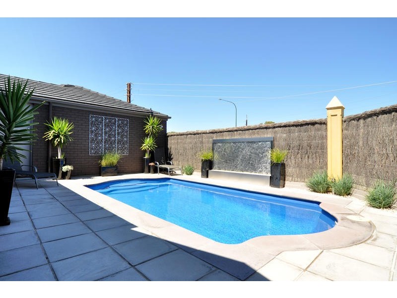 17 Acacia Grove, Flagstaff Hill SA 5159