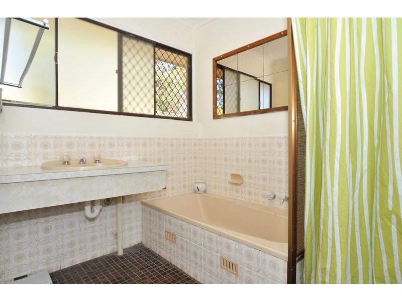 4 Coromandel Street, Flagstaff Hill SA 5159