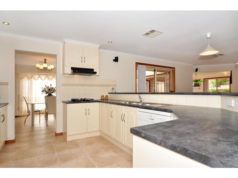 38 Coachwood Drive, Aberfoyle Park SA 5159