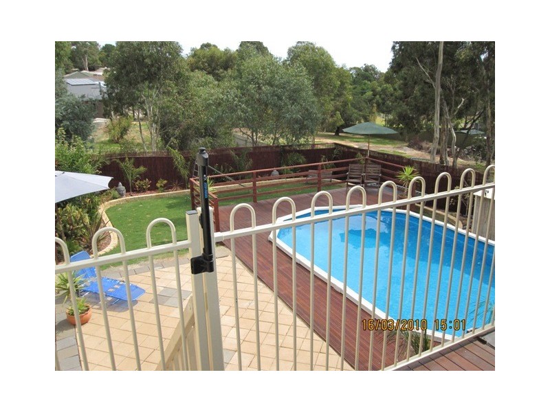 70 Tania Drive, Aberfoyle Park SA 5159