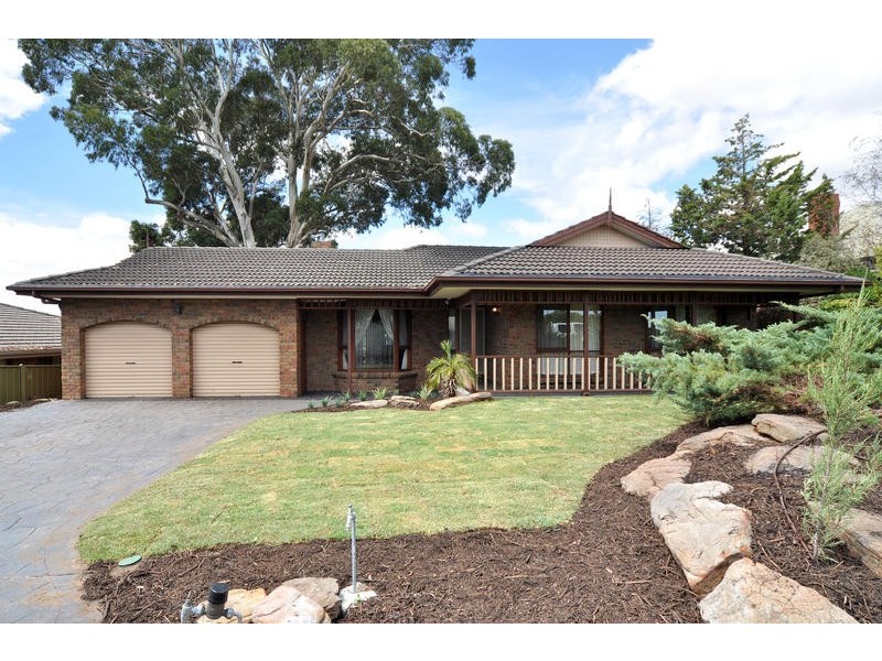 16 Kingfisher Circuit, Flagstaff Hill SA 5159