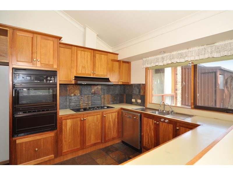 16 Kingfisher Circuit, Flagstaff Hill SA 5159