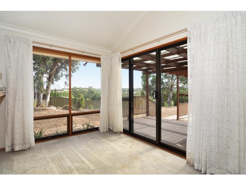 16 Kingfisher Circuit, Flagstaff Hill SA 5159