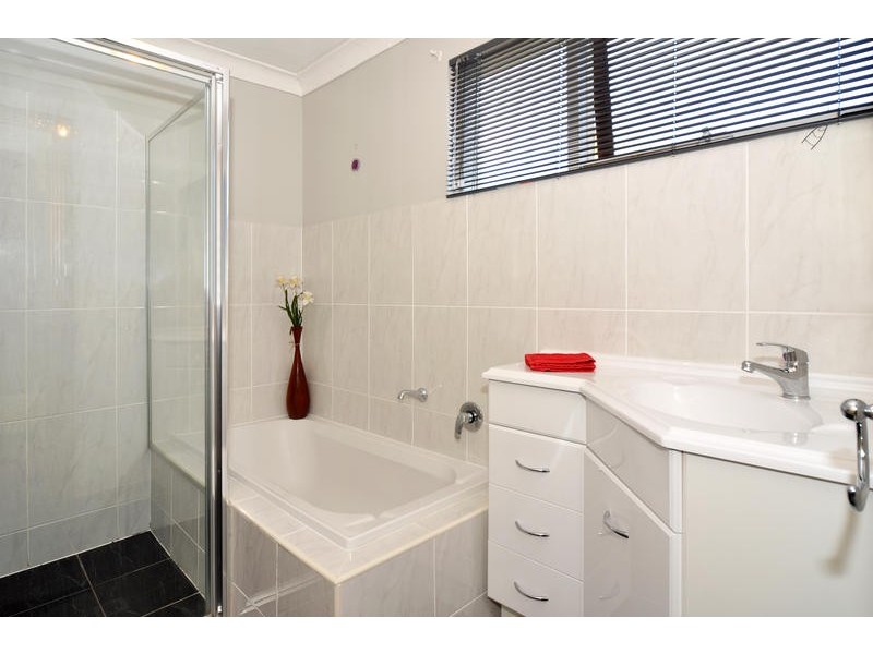 39 Booth Street, Happy Valley SA 5159