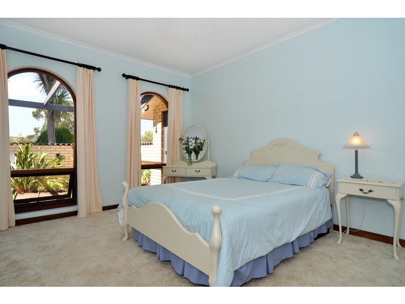 8 St Helena Street, Flagstaff Hill SA 5159