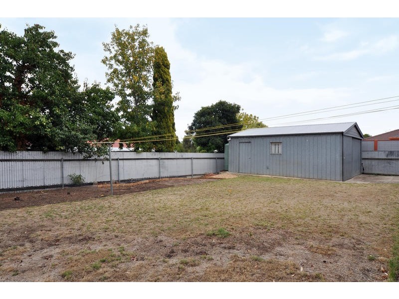 10 Roxanne Street, Happy Valley SA 5159