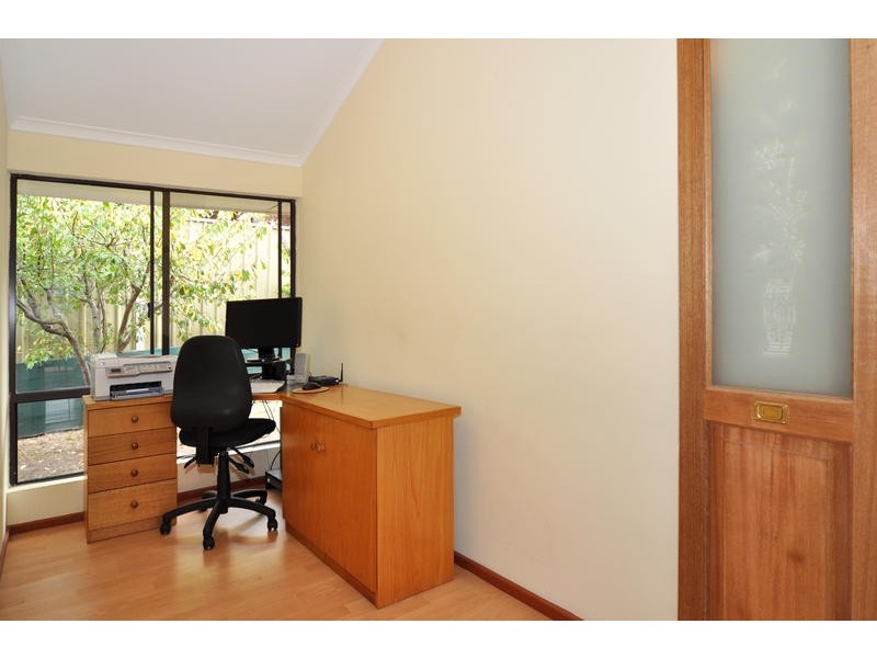 8 Pridham Court, Aberfoyle Park SA 5159