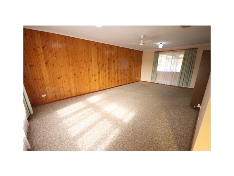 8 Abiona Street, Flagstaff Hill SA 5159