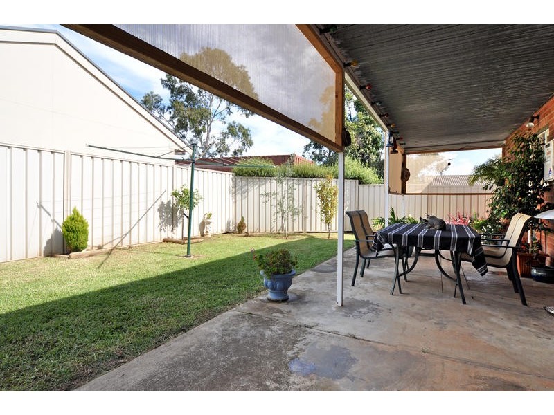 8 Sedunary Road, Morphett Vale SA 5162