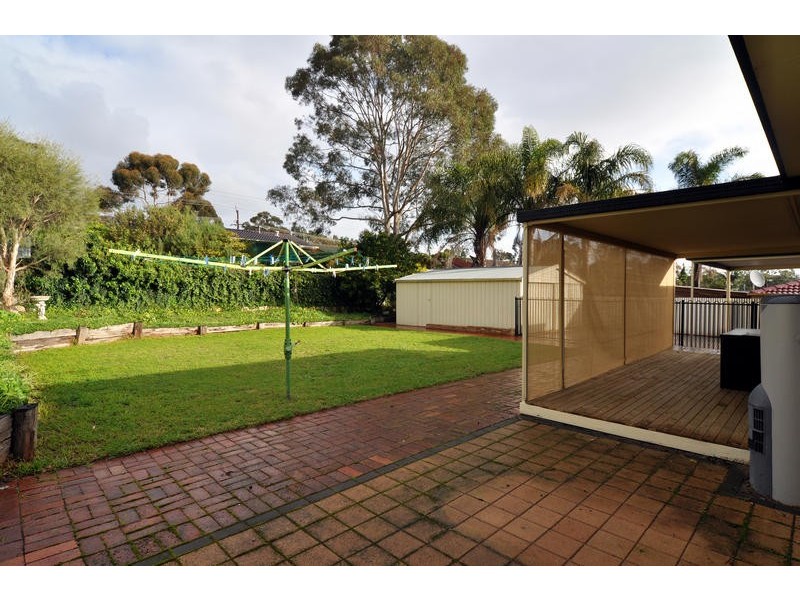 10 Roxanne Avenue, Aberfoyle Park SA 5159