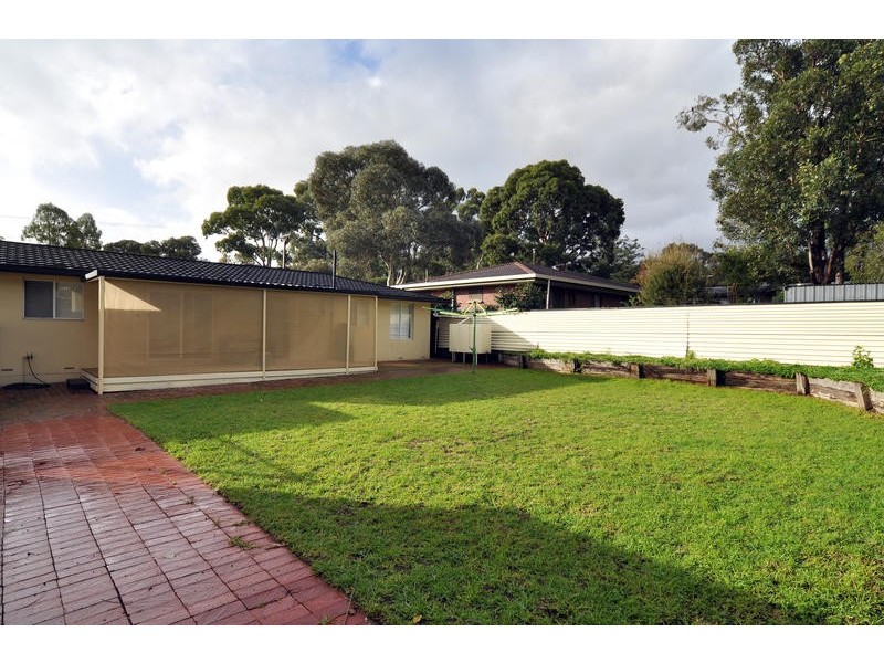 10 Roxanne Avenue, Aberfoyle Park SA 5159