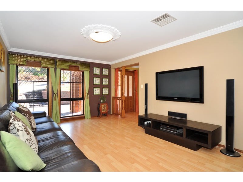 95 Kingfisher Circuit, Flagstaff Hill SA 5159