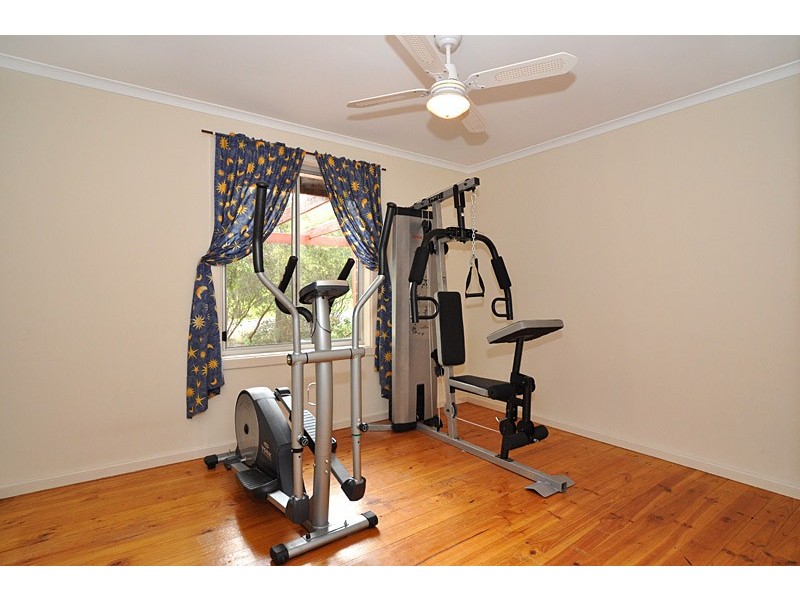 64 Manning Road, Aberfoyle Park SA 5159