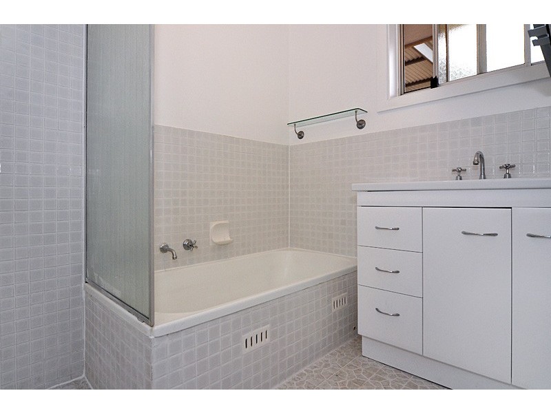 64 Manning Road, Aberfoyle Park SA 5159
