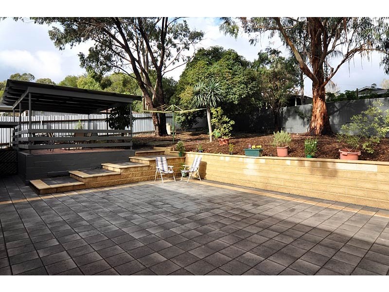 64 Manning Road, Aberfoyle Park SA 5159
