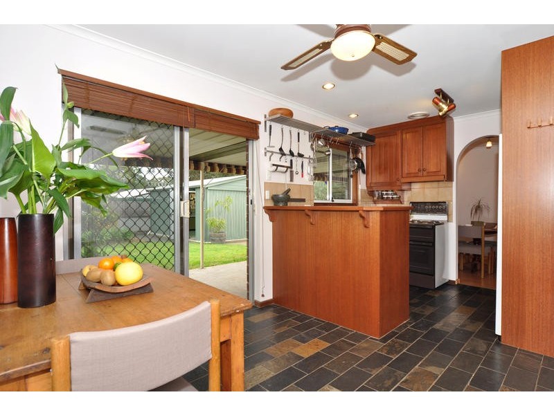 15 Reid Avenue, Aberfoyle Park SA 5159