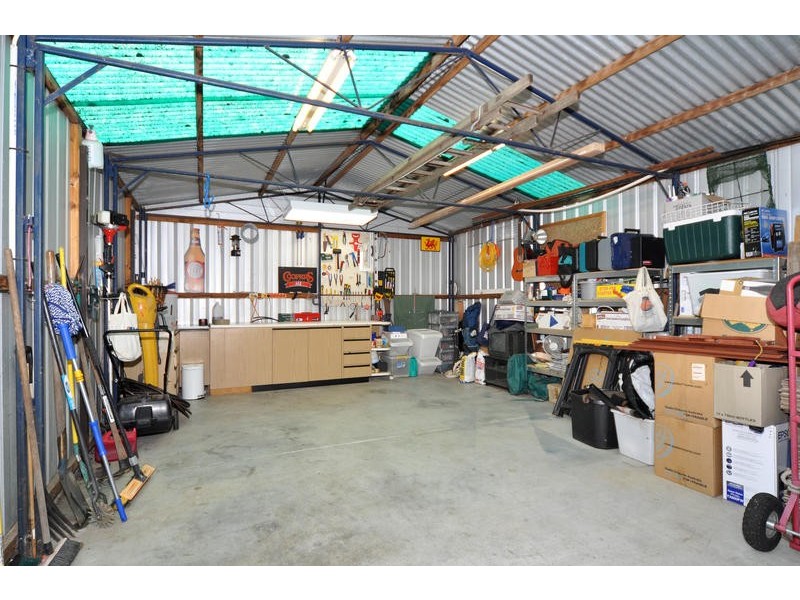 15 Reid Avenue, Aberfoyle Park SA 5159