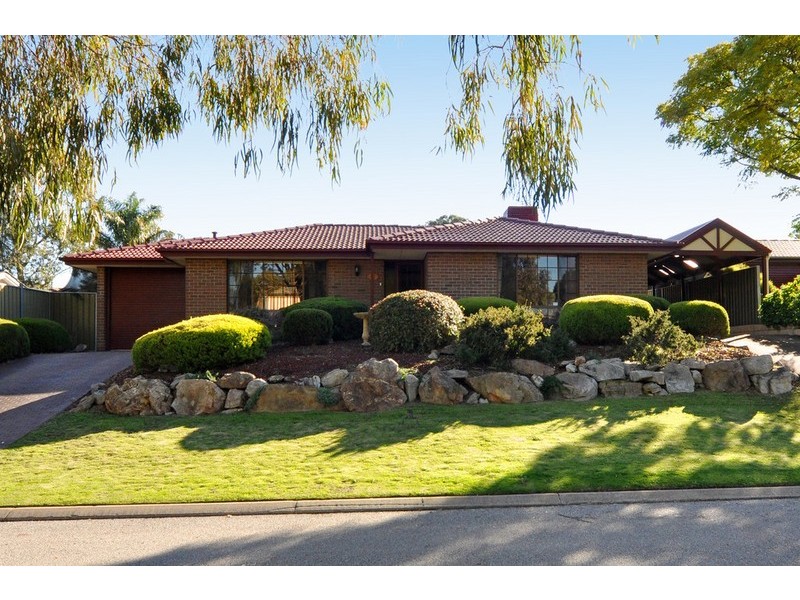 13 Musgrave Avenue, Aberfoyle Park SA 5159