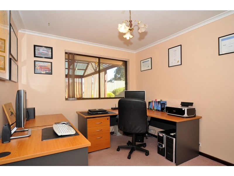 13 Musgrave Avenue, Aberfoyle Park SA 5159